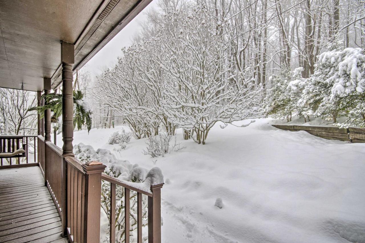 Villa Modern Mountain Retreat With Deck And Hot Tub! Chester Gap Exterior foto