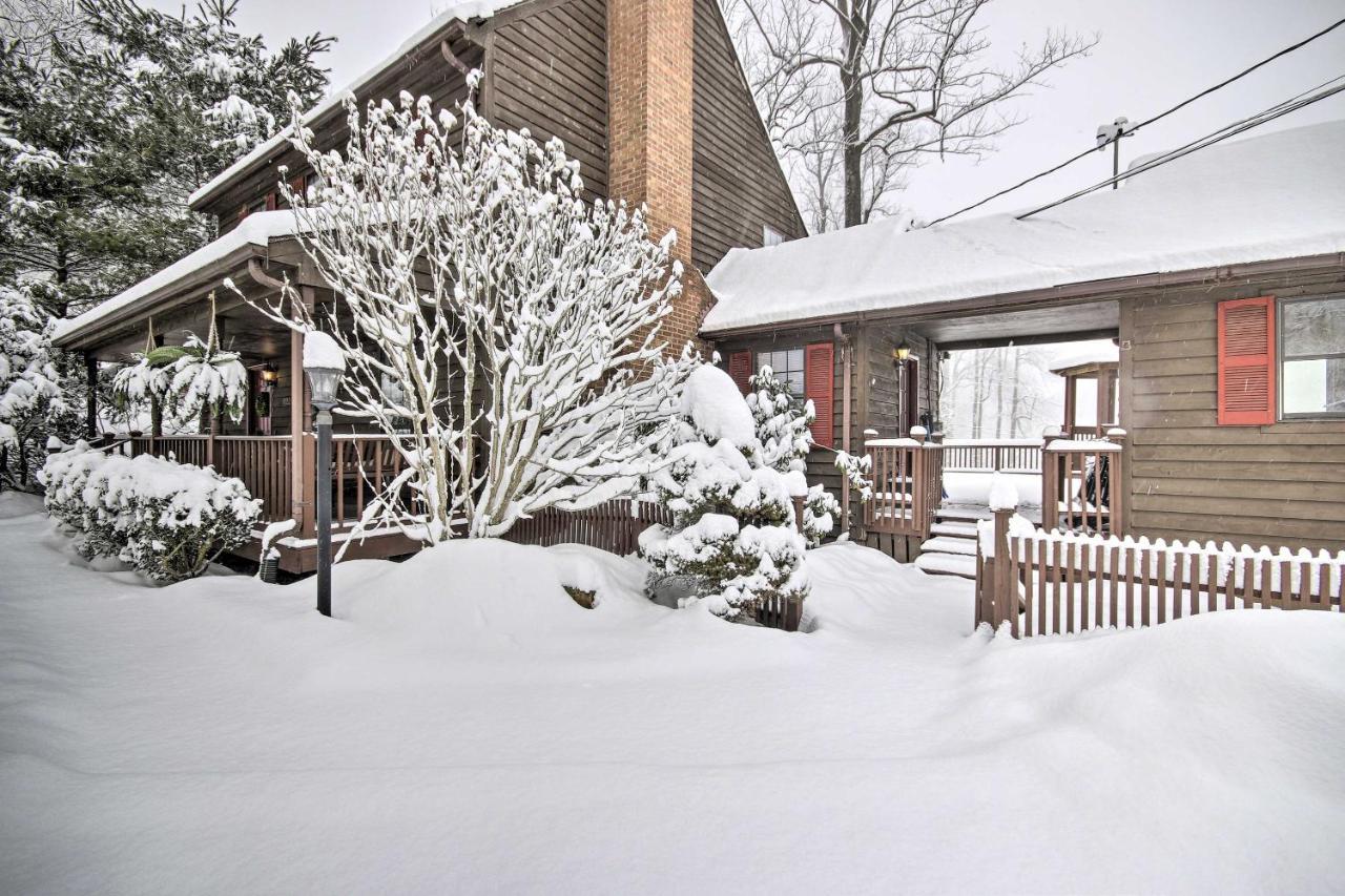 Villa Modern Mountain Retreat With Deck And Hot Tub! Chester Gap Exterior foto